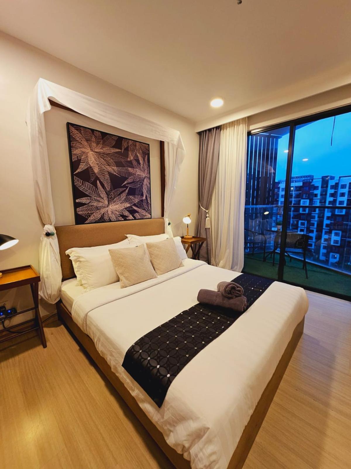 Timurbay By Irish Studio Suite Seaview Wifi Netflix Kuantan Exteriör bild